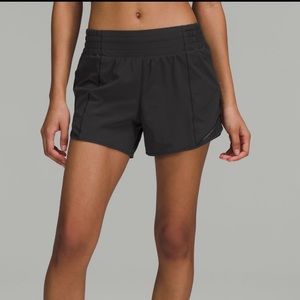 Hotty Hot High Rise Short 4” Black Size 2